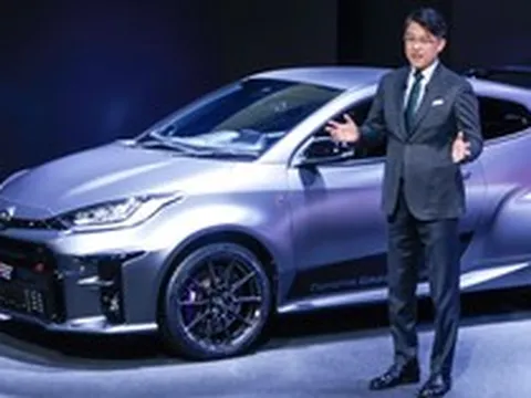 Chuẩn bị lèo lái 'con thuyền' Toyota, CEO mới thề sẽ 'nghiêm túc' với xe điện
