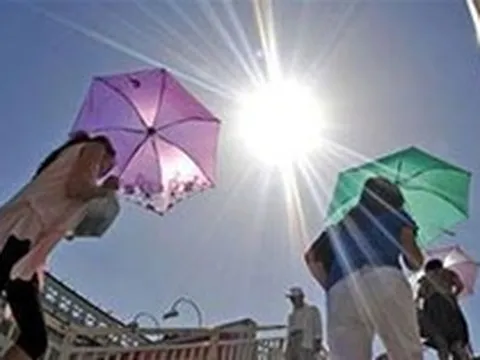 Miền Bắc chấm dứt đợt nồm ẩm kéo dài, miền Trung nắng nóng diện rộng