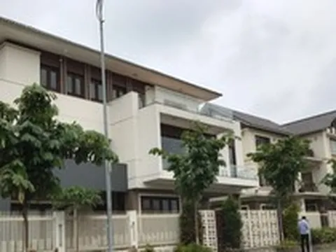 Cựu Bí thư Tỉnh uỷ Lào Cai Nguyễn Văn Vịnh được cho tặng và cho tặng nhiều lô đất