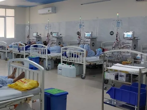 Không chọn được nhà thầu, bệnh viện gián đoạn quá trình chạy thận cho bệnh nhân