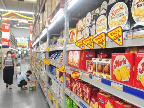 Hàng loạt siêu thị cam kết khoá giá, bán lẻ giá sỉ suốt năm