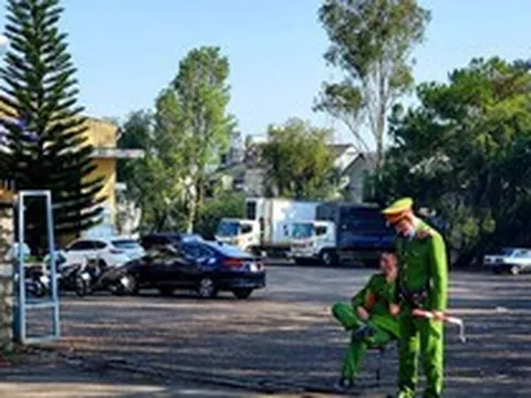 Công an đang phong tỏa, kiểm tra trung tâm đăng kiểm xe cơ giới ở Đà Lạt