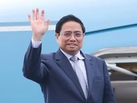 Thủ tướng rời Hà Nội, đến Lào dự Hội nghị Cấp cao Ủy hội sông Mekong