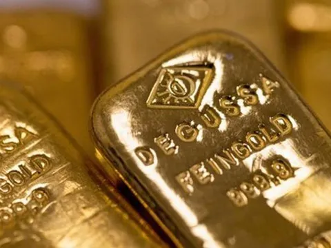 Giá vàng tăng, Việt Nam chênh thế giới hơn 10 triệu đồng/lượng