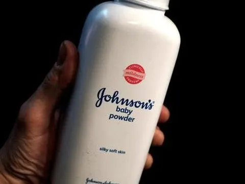 Sản phẩm gây ung thư, Johnson & Johnson phải chi gần 9 tỉ USD để xử lý