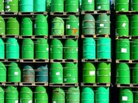 Giá dầu tăng 20% trong 2 tuần, Việt Nam ảnh hưởng ra sao?