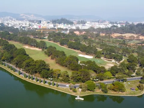 Chủ dự án sân golf Đồi Cù "than" không kham nổi tiền thuê đất "vàng"