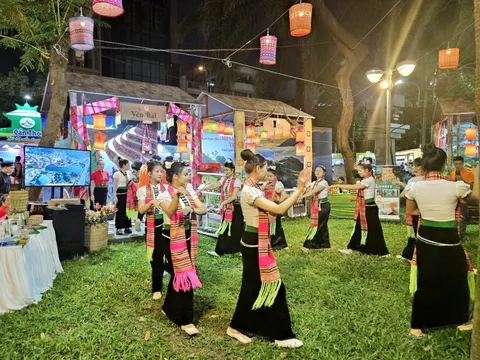 “Nhanh tay” mua tour giá rẻ, thưởng thức ẩm thực tại TP HCM