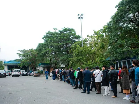 NÓNG: Kiến nghị cho phép xe ôtô biển trắng được tự động giãn chu kỳ đăng kiểm