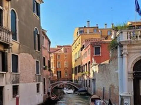 Các thành phố nổi tiếng thế giới thu phí khách du lịch thế nào?