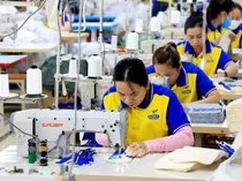 Khó khăn đơn hàng, ngành dệt may ứng phó với tiền lệ chưa từng có