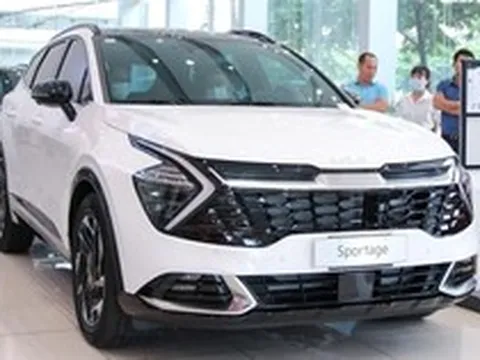 Kia Sportage giảm 110 triệu đồng: Bản cao cấp giá chưa tới 1 tỷ, thêm sức ép cho CX-5 và Tucson