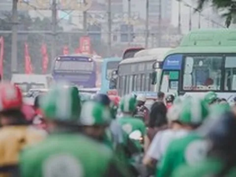 Tài xế công nghệ vượt đèn đỏ, đi ngược chiều sẽ bị khoá tài khoản vĩnh viễn