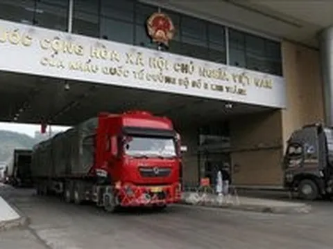 Kim ngạch xuất nhập khẩu qua cửa khẩu Lào Cai đạt gần 186 triệu USD