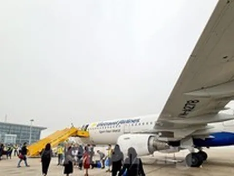 Đề xuất áp giá sàn vé máy bay: Không nước nào có, sao Việt Nam lại làm?
