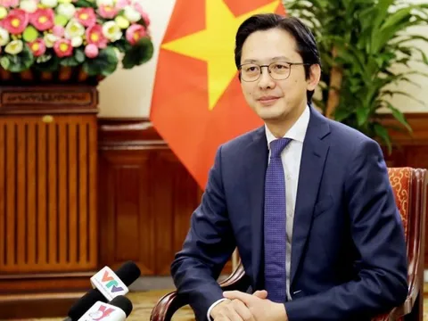 Chủ tịch nước thăm Lào: Tạo xung lực mới cho quan hệ song phương