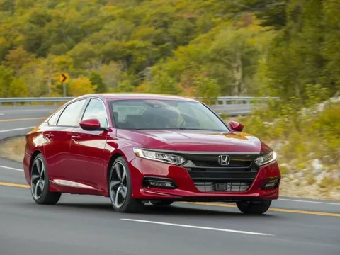 Xả hàng Honda giảm giá Accord tới 150 triệu đồng