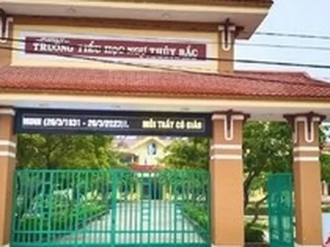 Nguyên nhân bất ngờ khiến hiệu trưởng đánh hiệu phó tại sân trường