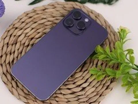 Cửa hàng đau đầu vì điều chưa từng có tiền lệ, cơ hội cực tốt cho những ai muốn mua iPhone 14 Pro Max với giá hời