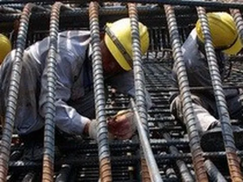 Giá thép xây dựng đồng loạt giảm