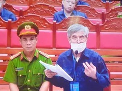 Ông trùm trong vụ buôn lậu 200 triệu lít xăng được đề nghị giảm án