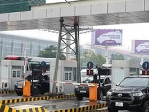 Thông tin mới về thu phí không dừng ô tô vào sân bay