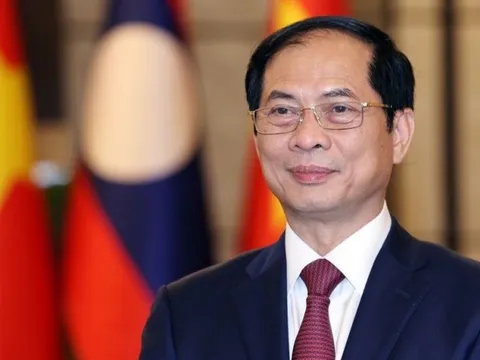 Việt Nam luôn coi trọng quan hệ hữu nghị, hợp tác toàn diện với Lào