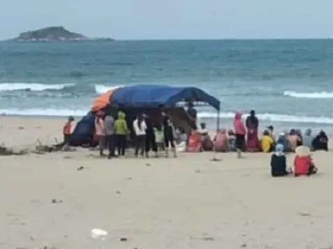 Phát hiện thi thể người phụ nữ trôi dạt ở bờ biển Hà Tĩnh