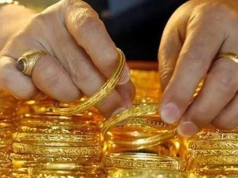 Giá vàng đồng loạt tăng mạnh, vàng nhẫn 24k lên gần 57 triệu đồng/lượng