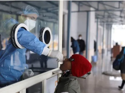 Chuyên gia: Khó hình thành làn sóng lây nhiễm mới dù COVID-19 tái bùng phát tại một số nước