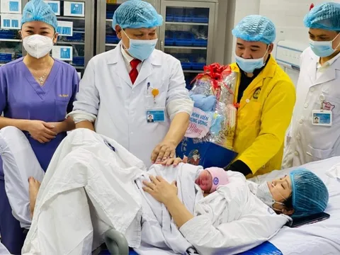 TẬN DỤNG DÂN SỐ VÀNG ĐỂ PHÁT TRIỂN (*): Khuyến sinh để giữ dân số vàng