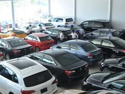 Toyota, Hyundai, Kia, Mazda đua giảm giá ô tô kịch sàn 'không trượt một ai', có xe bay gần 200 triệu đồng