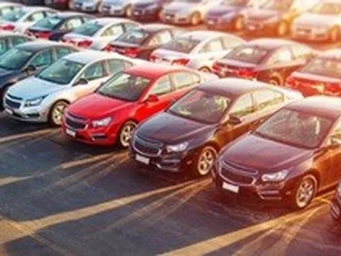 Người Việt mua hơn 1.200 ô tô mỗi ngày
