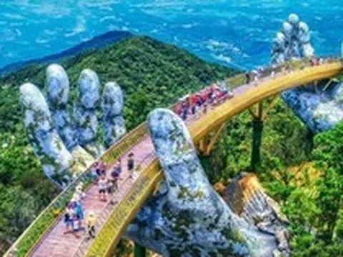 Vé máy bay đắt đỏ, khách tính cách 'bóp hầu bao' cho kỳ nghỉ hấp dẫn nhất năm