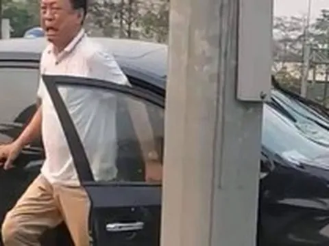 Khởi tố, bắt tạm giam tài xế ôtô tông 17 xe máy ở Hà Nội