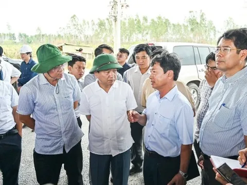 Bộ GTVT kiểm tra tiến độ thi công cao tốc Vĩnh Hảo-Phan Thiết và Phan Thiết-Dầu Giây