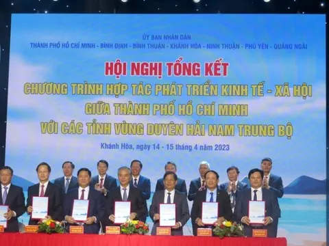Ký kết hợp tác giữa Tp.HCM và các tỉnh duyên hải Nam Trung bộ