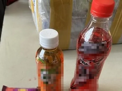 Công ty phát bánh kẹo trước cổng trường bị phạt 50 triệu đồng