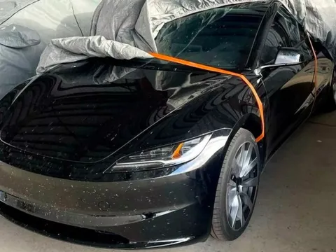 Rò rỉ hình ảnh thiết kế mẫu Tesla Model 3 phiên bản nâng cấp