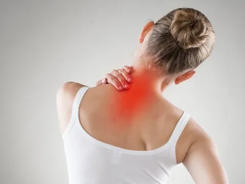 7 nguyên nhân phổ biến gây tê bì chân tay