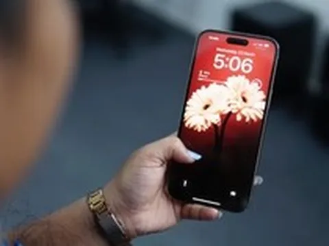 Người giàu cũng khóc: iPhone 15 lộ giá bán cao đến khó tin, phiên bản Pro Max gần 70 triệu đồng?
