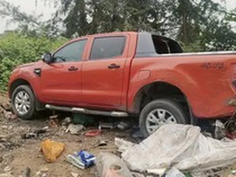 Mang xe ô tô đi rửa ở garage, hôm sau phát hiện xe bị hư hỏng ở bãi rác