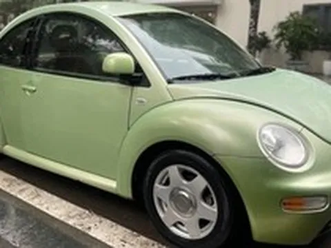 Chiếc Volkswagen Beetle mơ ước của chị em một thời bán lại chỉ 95 triệu đồng, người bán thổ lộ: 'Xe ngon nhưng chỉ được làm dịch vụ'