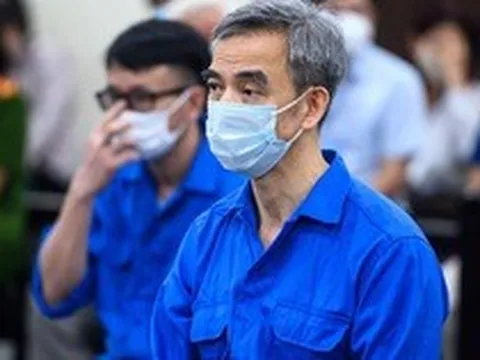 Cựu giám đốc Bệnh viện Tim Hà Nội được đề nghị tuyên dưới khung