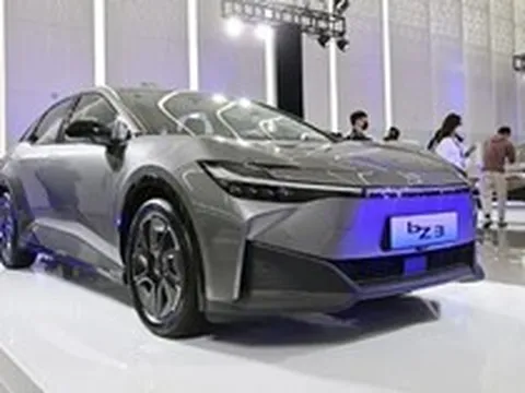 Sedan chạy điện giá từ 580 triệu của Toyota (nhưng do BYD sản xuất) nhận cả nghìn đơn đặt hàng trong ngày mở bán