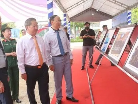 Trưng bày ảnh "Luật gia Việt Nam với biển đảo quê hương": Hoạt động nhiều ý nghĩa