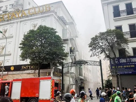 Hà Nội: Cháy lớn quán karaoke Pattaya Club