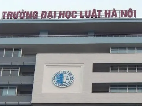 Trưởng khoa tại Đại học Luật Hà Nội bị "tố" cưỡng dâm đã thôi việc