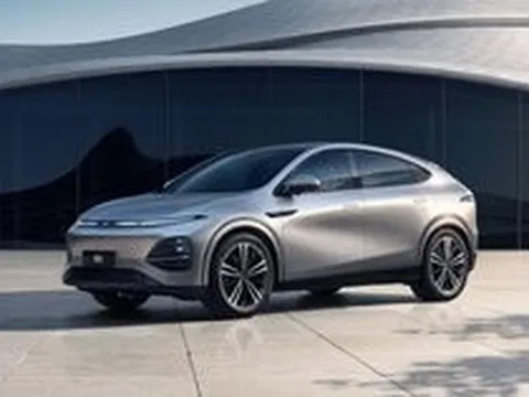 Chiêm ngưỡng "chiếc xe mơ ước của thế hệ trẻ", sạc 10 phút chạy được 300km
