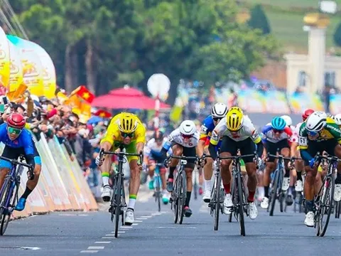 Lâm Đồng: Sôi nổi vòng đua xe đạp quanh hồ Xuân Hương